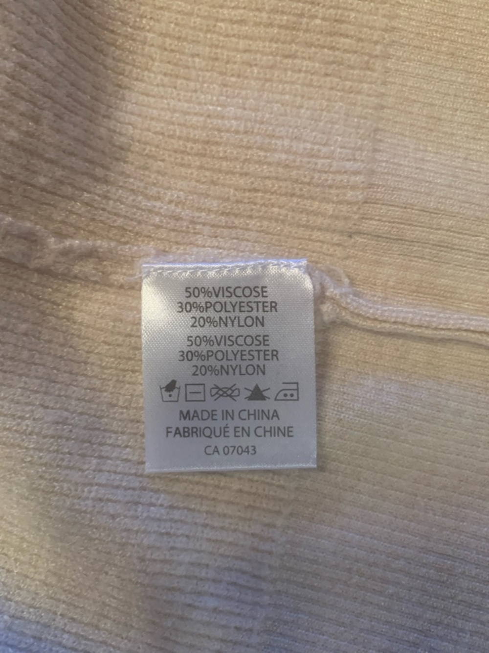 Bow Embroidered Beige Cardigan – V-Neck Soft Knit Preppy Coquette Size L - Picture 8 of 8